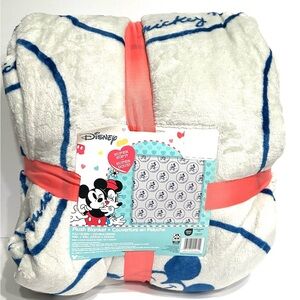 Disney Mickey Mouse Plush Blanket - White and Blue